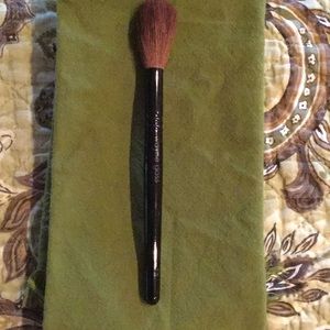 Makeup - Wayne Goss Cheek Brush #14 Makeup - Wayne Goss Cheek Brush #14